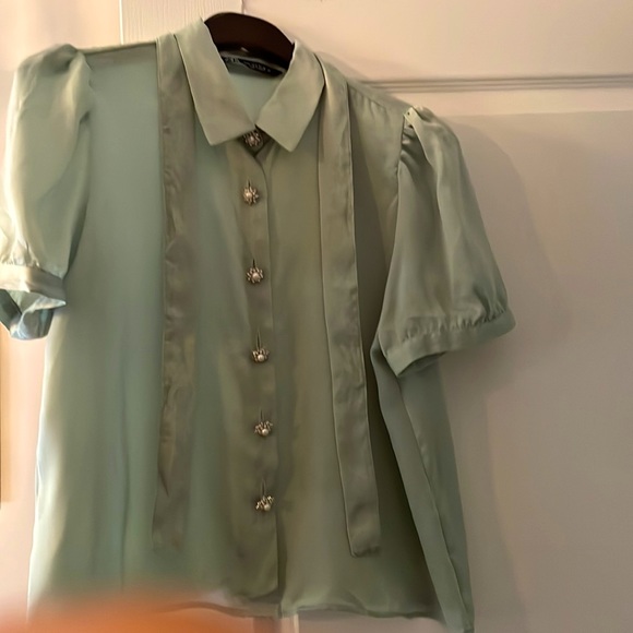 🍈NEW ZARA Top with Rhinestone Buttons - Picture 14 of 15